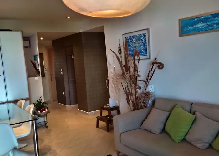 Luxury In Front Of The Sea In Agia Triada (Thessaloniki)